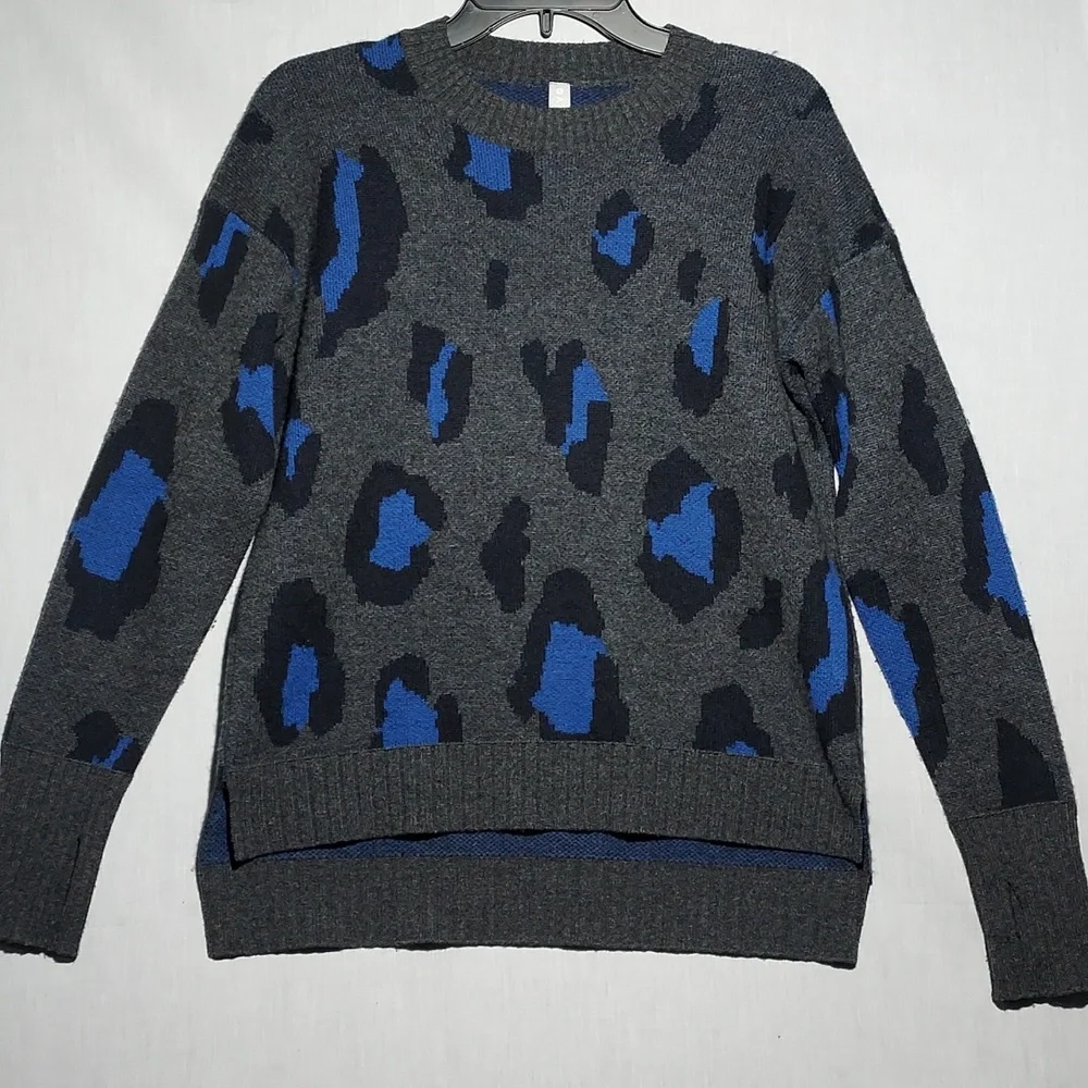 Athleta wool/cashmere blend animal print‎ women's sweater size xs